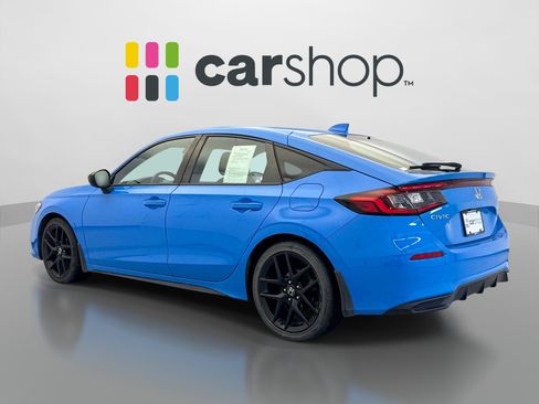 Used 2023 Honda Civic Sport image 3
