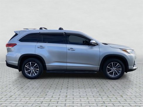 Certified 2018 Toyota Highlander XLE image 8