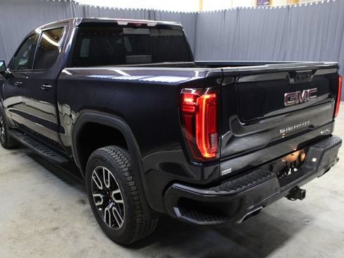 Used 2024 GMC Sierra 1500 AT4 w/ Technology Package AWD/4WD image 44