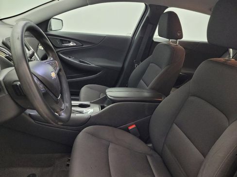 Used 2018 Chevrolet Malibu LT image 17