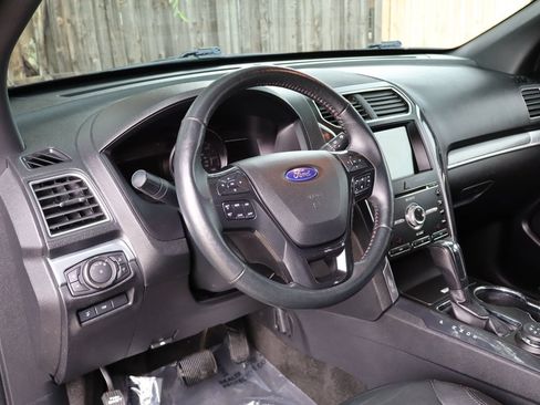 Used 2017 Ford Explorer Sport AWD/4WD image 15