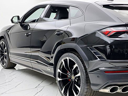 Used 2024 Lamborghini Urus S AWD/4WD image 10