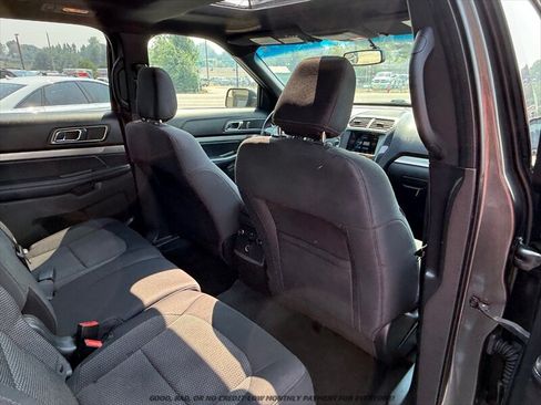 Used 2018 Ford Explorer XLT w/ Equipment Group 201A AWD/4WD image 20