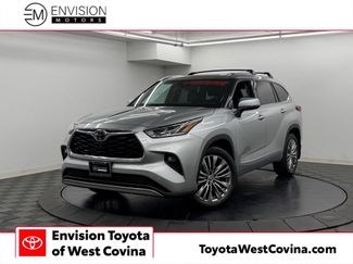 Used 2022 Toyota Highlander Platinum FWD 360° Tour