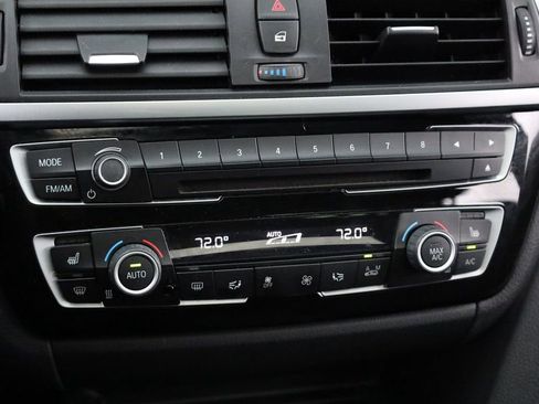 Used 2018 BMW 330e image 34