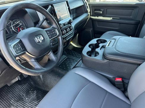 New 2026 RAM 5500 Tradesman w/ Chrome Appearance Group AWD/4WD image 9