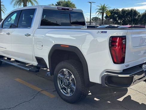 New 2026 GMC Sierra 2500 SLT w/ SLT Premium Package AWD/4WD image 5