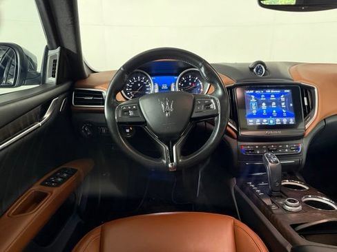 Used 2019 Maserati Ghibli S GranLusso RWD image 25