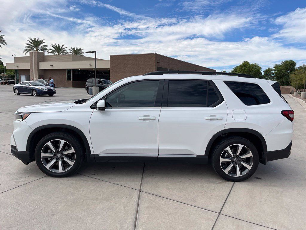 Used 2024 Honda Pilot Elite image 9