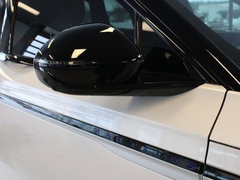 New 2026 Lincoln Nautilus Reserve AWD/4WD image 61