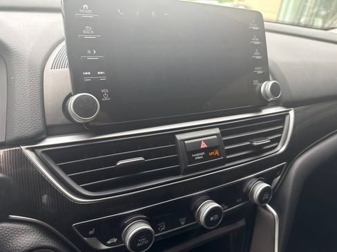 Used 2022 Honda Accord Sport Special Edition image 12