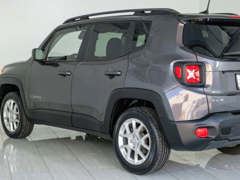 Used 2019 Jeep Renegade Latitude image 56