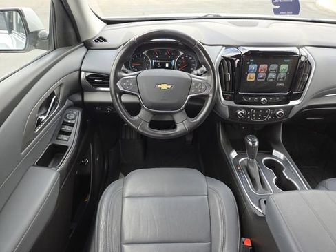 Used 2019 Chevrolet Traverse LT w/ LT Premium Package AWD/4WD image 31