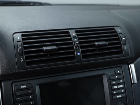 Used 2003 BMW M5 image 62