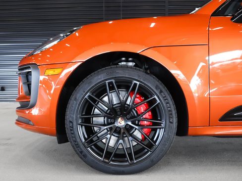 Certified 2022 Porsche Macan GTS AWD/4WD image 31