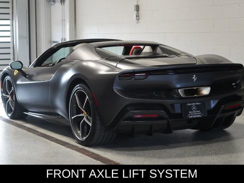 Used 2023 Ferrari 296 GTS RWD image 4