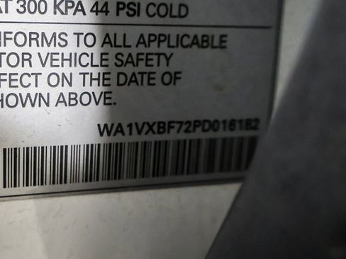 Used 2023 Audi Q7 3.0T Prestige image 12