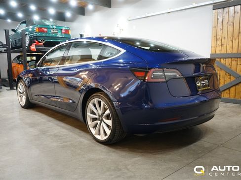 Used 2018 Tesla Model 3 Long Range image 6