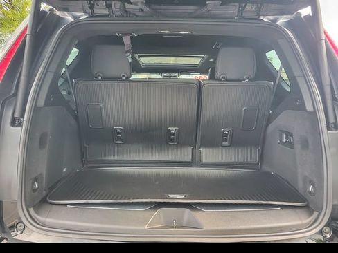 Certified 2022 Cadillac Escalade Premium Luxury w/ Performance Package AWD/4WD image 24