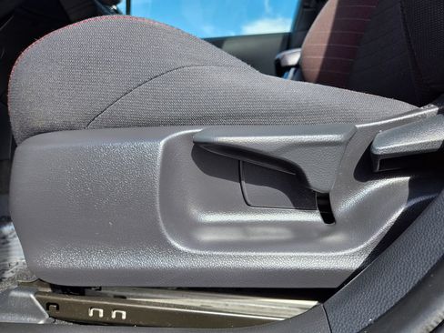 Used 2023 Toyota Corolla SE w/ SE Premium Package FWD image 19