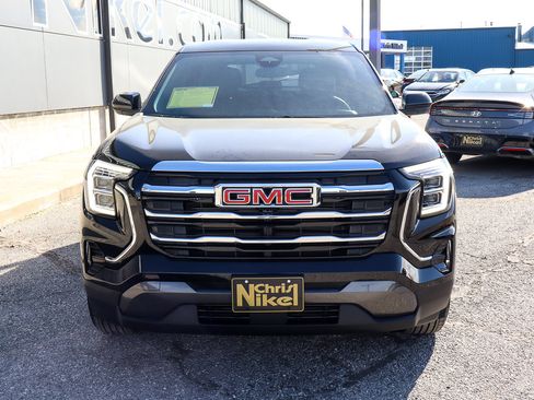 Used 2025 GMC Terrain Elevation image 2