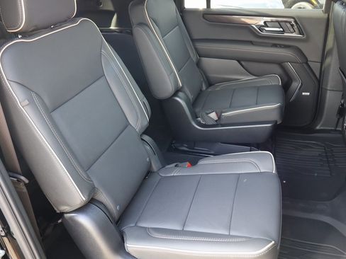 New 2025 GMC Yukon XL Elevation image 24