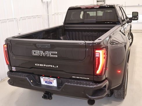 Used 2026 GMC Sierra 3500 Denali Ultimate image 53