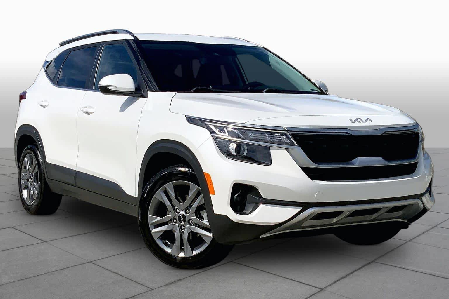 Used 2022 Kia Seltos S FWD image 3