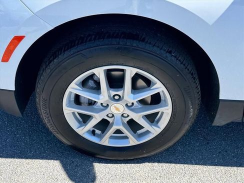 Used 2022 Chevrolet Equinox LT image 13