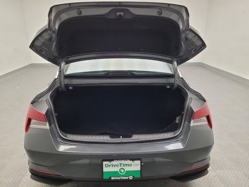 Used 2023 Hyundai Elantra Blue image 29