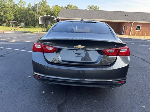 Used 2017 Chevrolet Malibu LT FWD image 6