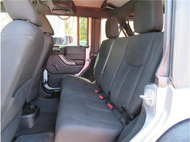 Used 2014 Jeep Wrangler Unlimited Sport AWD/4WD image 5