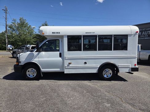 Used 2007 Chevrolet Express 3500 w/ School Bus Package RWD image 1