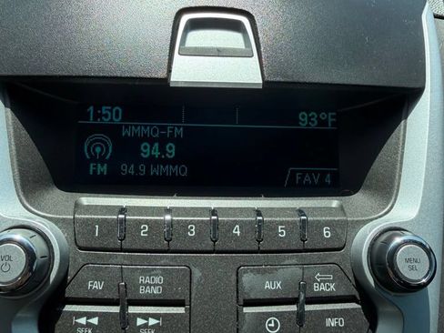 Used 2014 Chevrolet Equinox LS FWD image 18