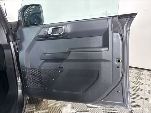 Used 2025 Ford Bronco Big Bend image 25
