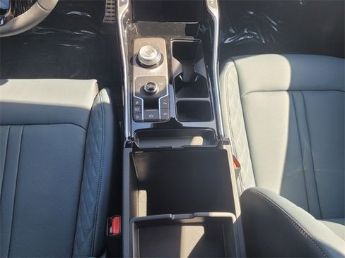 New 2025 Kia Sorento SX Prestige image 20