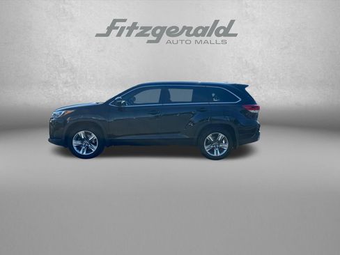 Used 2019 Toyota Highlander Limited AWD/4WD image 4