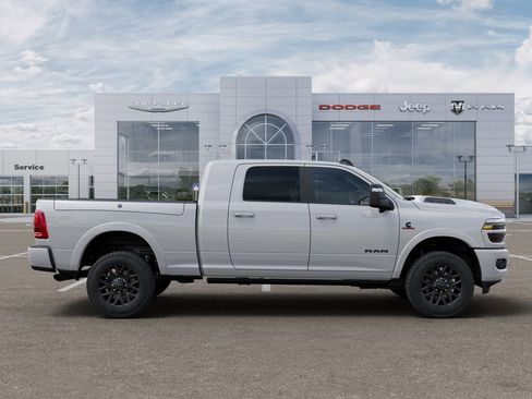 New 2025 RAM 2500 Limited image 21