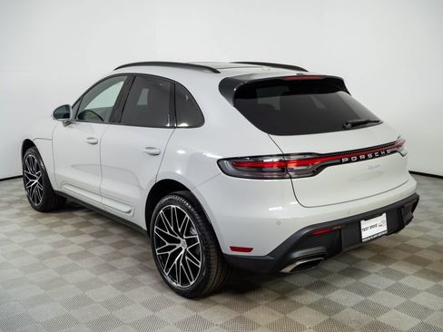 New 2026 Porsche Macan image 3