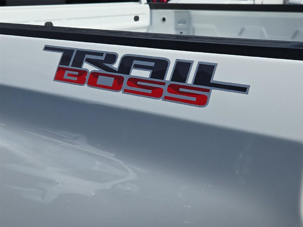 Certified 2025 Chevrolet Silverado 1500 LT Trail Boss w/ Convenience Package II AWD/4WD image 23