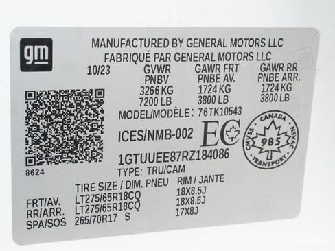 Used 2024 GMC Sierra 1500 AT4 w/ Technology Package AWD/4WD image 33
