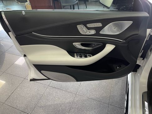 Used 2025 Mercedes-Benz AMG GT 63 image 26