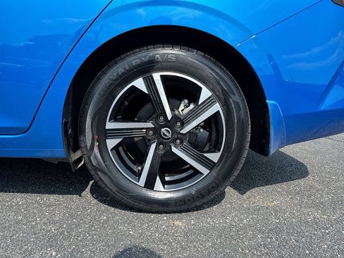 Used 2024 Nissan Sentra SV FWD image 26