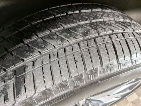 Used 2021 Cadillac Escalade ESV Sport image 14