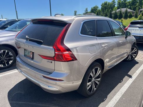 Used 2023 Volvo XC60 B5 Plus w/ Climate Package AWD/4WD image 10