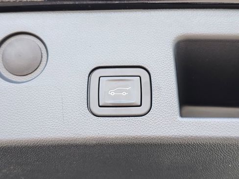 Used 2026 Chevrolet Equinox ACTIV w/ Convenience Package III FWD image 30