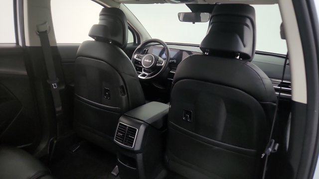 Used 2025 Kia Sportage EX FWD image 41