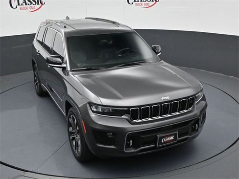 Used 2022 Jeep Grand Cherokee L Overland w/ Advanced Protech Group III image 18