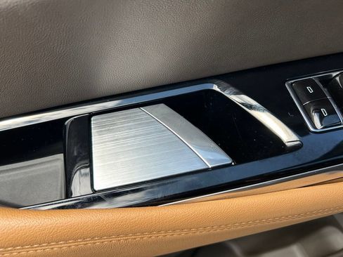 Used 2025 Cadillac Escalade Premium Luxury RWD image 68