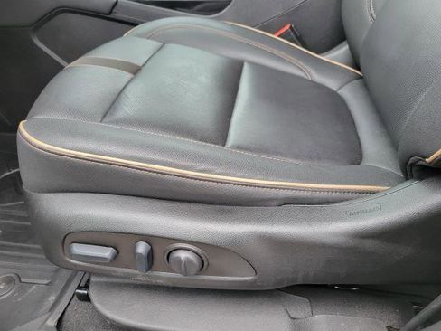 Used 2023 Chevrolet Blazer Premier w/ Driver Confidence II Package image 9